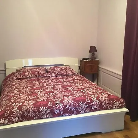 Opera Apartment